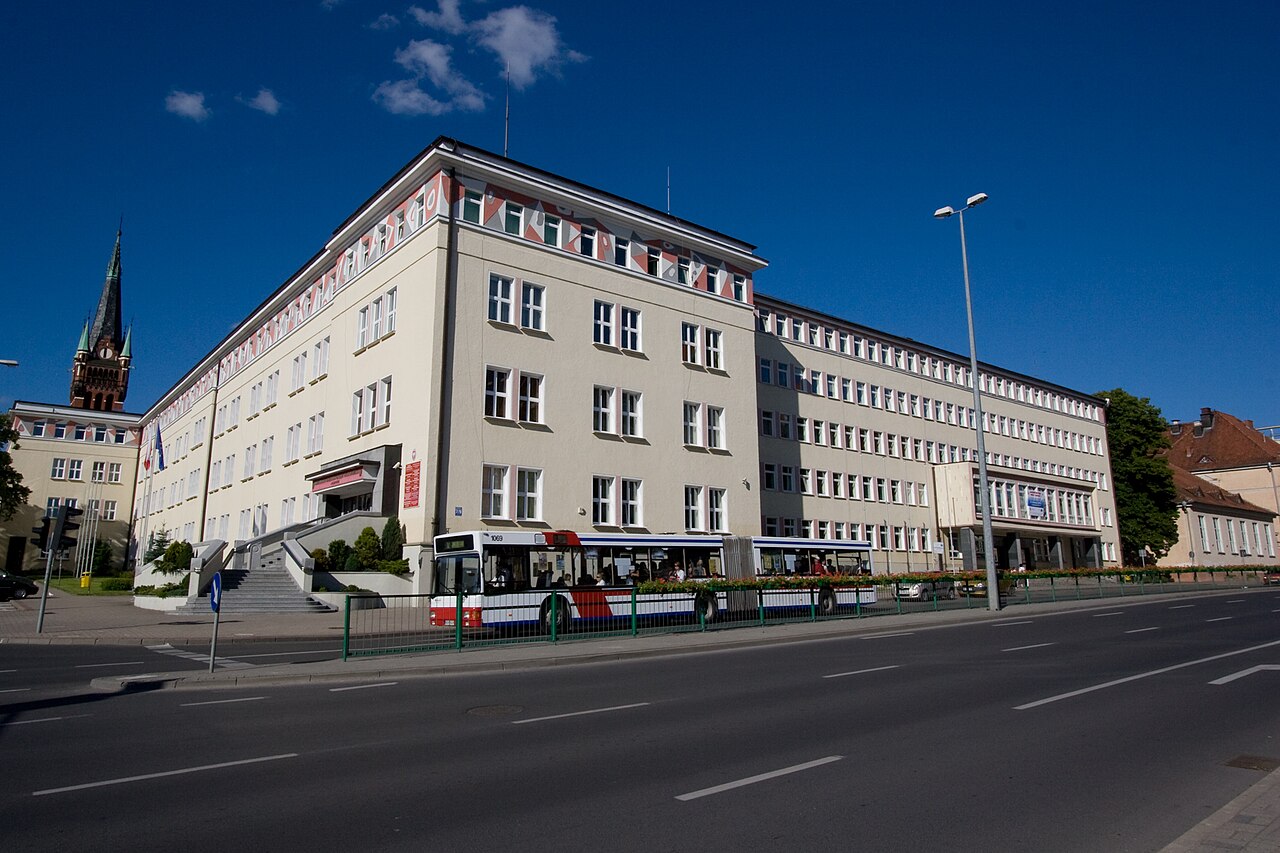 Warmińsko-Mazurski Urząd Wojewódzki w Olsztynie; archiwalne zdjęcie poglądowe, nie dokumentuje szkolenia samorządowców.