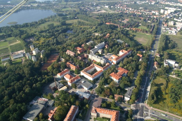 Kortowo, kampus UWM, z lotu ptaka. Archiwalne zdjęcie Zbigniewa Boska z 2006 roku; nie dokumentuje programu KortoMinds.