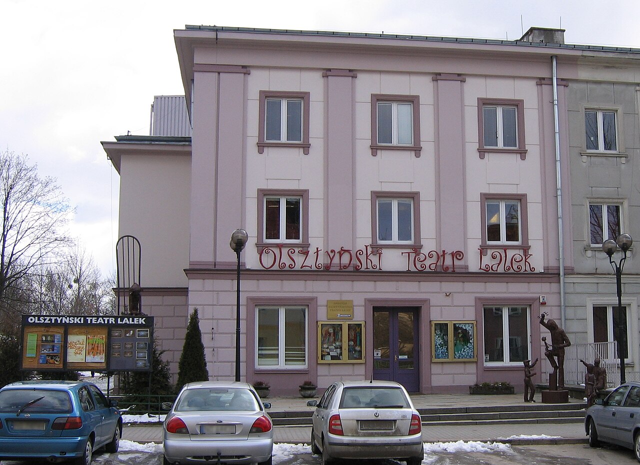 Budynek Olsztyńskiego Teatru Lalek w 2009 roku. Zdjęcie archiwalne, ilustracyjne do zapowiedzi Weekendu Seniora z Kulturą.