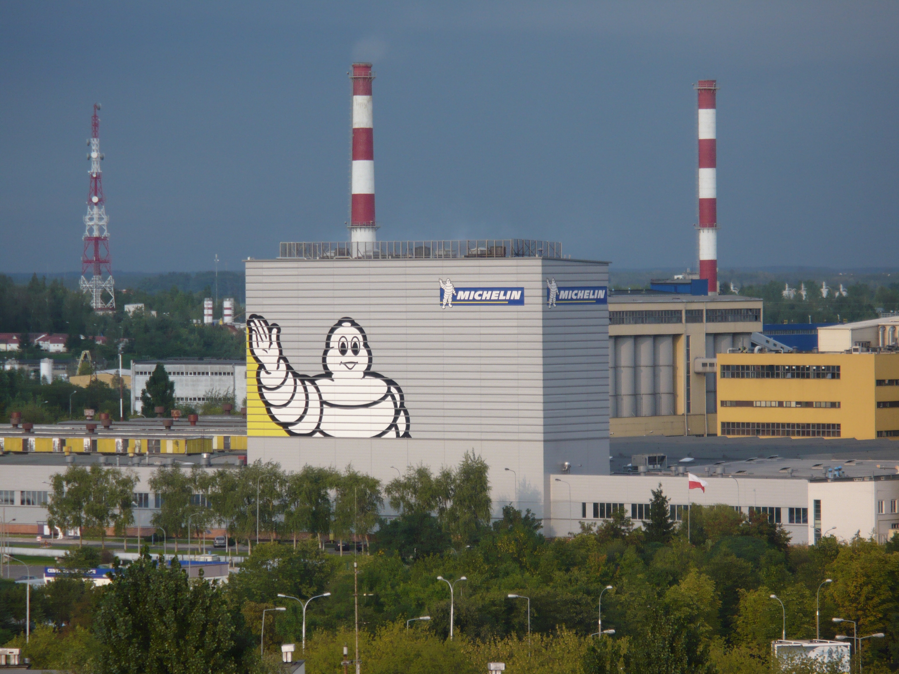 Budynek Michelin Polska w Olsztynie w 2008 roku. Fotografia archiwalna; nie przedstawia nowej linii produkcyjnej.