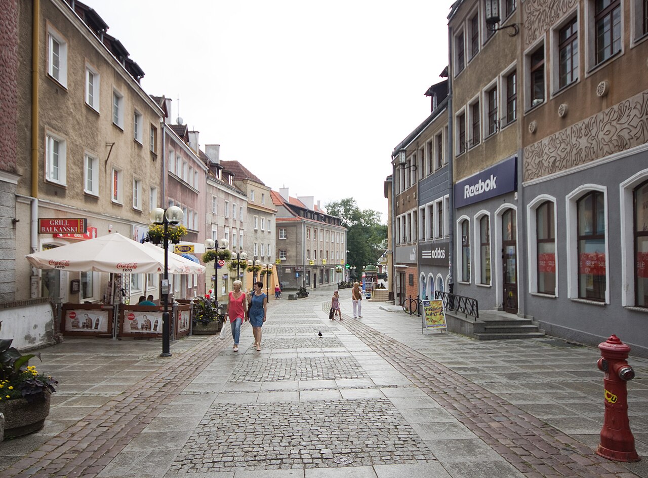 Ulica Prosta na olsztyńskiej starówce. Zdjęcie archiwalne; nie dokumentuje zapowiadanego spaceru.