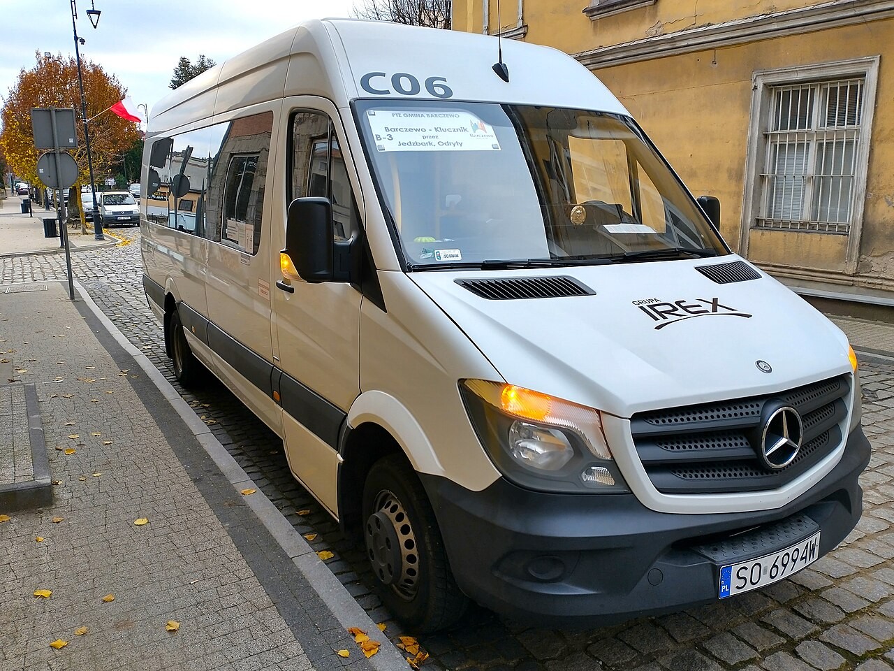 Autobus w Barczewie; zdjęcie archiwalne i poglądowe, nie przedstawia kursu B1 objętego zmianą.